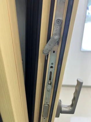 Joyfident Aluminum Clad Wood Casement Passive Window