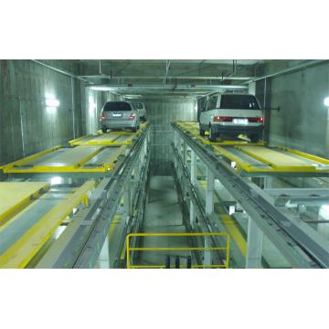 Sistema de estacionamiento en movimiento de aviones