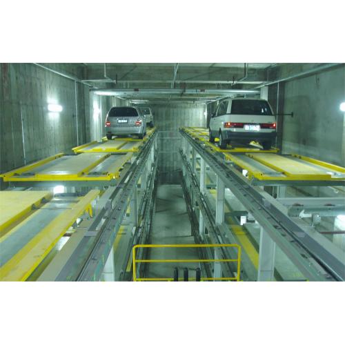 Sistema de estacionamiento en movimiento de aviones