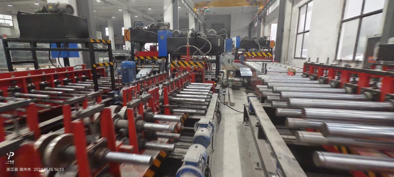 Bridge forming machine