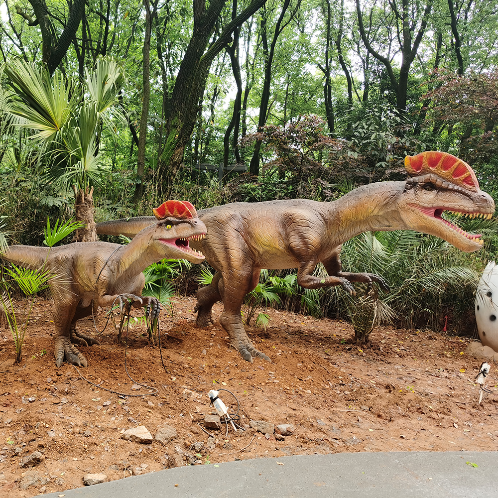 Animatronic Dilophosaurus