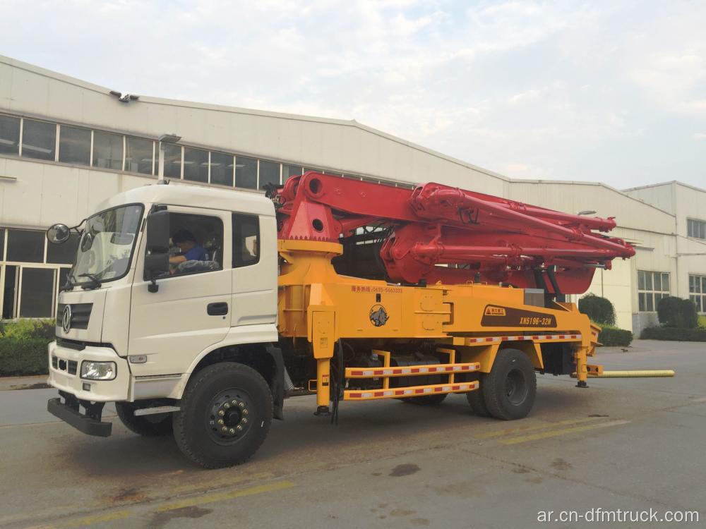 شاحنة مضخة الخرسانة Dongfeng الشاسيه للبيع