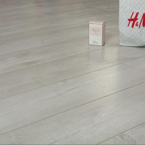 Best light sawn mark grey maple laminate flooring