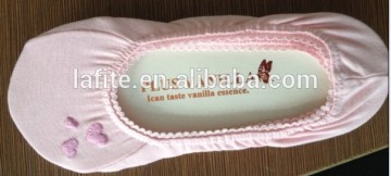 Novetly new design loving heart lace girls slipper socks