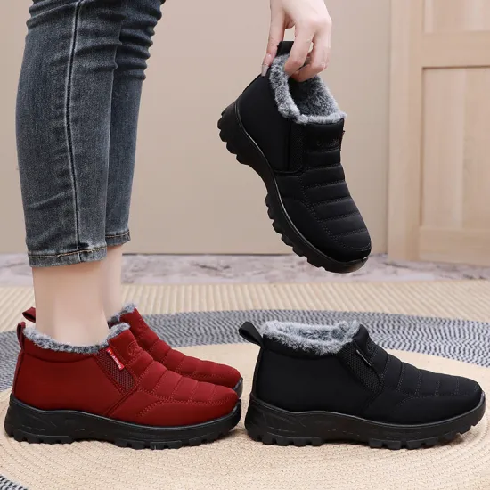 Soft soled warm and anti slip short boots