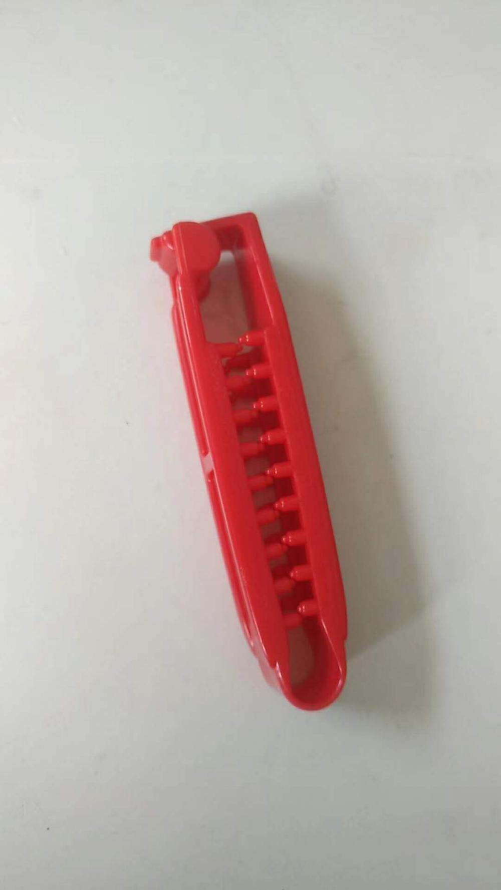 Plastic Cliiper For Laundry Items