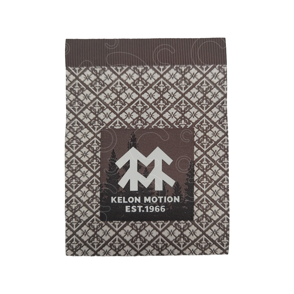 Patterned woven base with silicone printing label