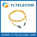 Cabo Singlemode Telcordia `s GR-326-Core do cabo de remendo do LC / PC, padrão do IEC