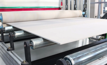 Colle thermofusible PUR pour laminage à plat