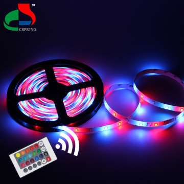 RGB SMD2835 DC12V Su Geçirmez IP65 Noel Dekoratif LED şerit ışığı 4 pin konektörlü