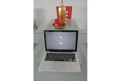 Apple MacBook Pro MD101LL/A 13.3" i5 500GB, Mac OS X 10.9 Mavericks