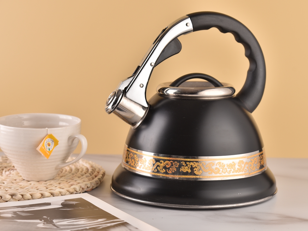 Popular Golden Decoration coffee kettle with whistling spout