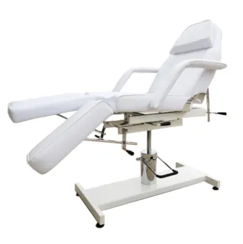 Easy to adjust hydraulic beauty bed