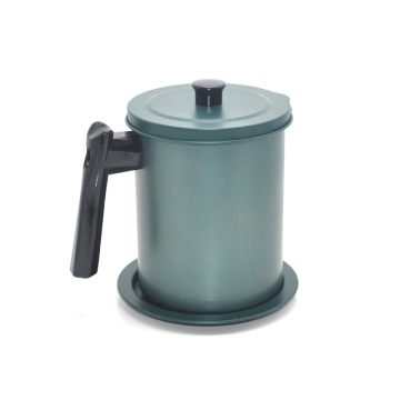 Green Color Stainless Steel Filter Oil Kitchen Oil Pot Grease Dispenser" could be simplified to:

"Stainless Steel Green Oil Pot with Filter