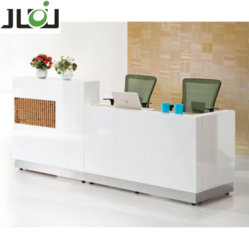 Reception Desk: Mostrador de Recepción para Salon
