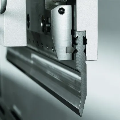 Low Price Professional Manufacturing LVD Bending Press Brake CNC Machine (1300mm-3200mm)