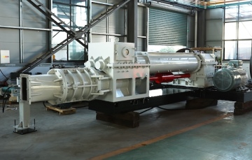 Multifunctional compact vacuum extruder