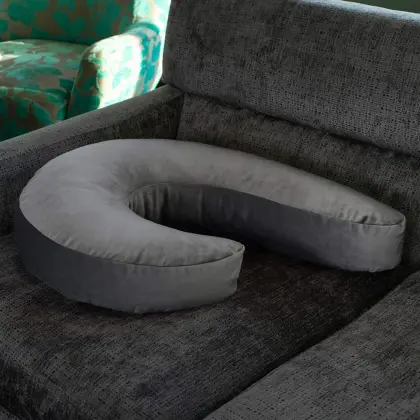 Adjustable Memory Foam Snuggle Pillow for Side Sleepers