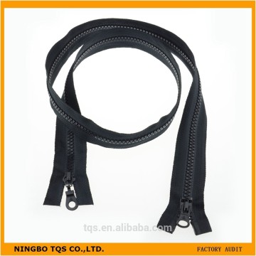 Cheap Accessory Open End Plastic Two Way Zipper