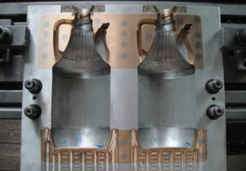 Blow Mold-1.25 Lbottle