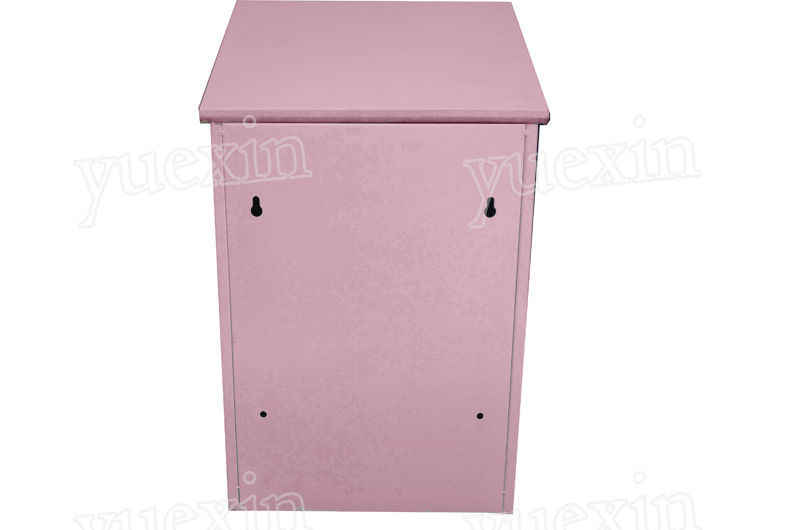 Waterproof parcel delivery box for outdoor use