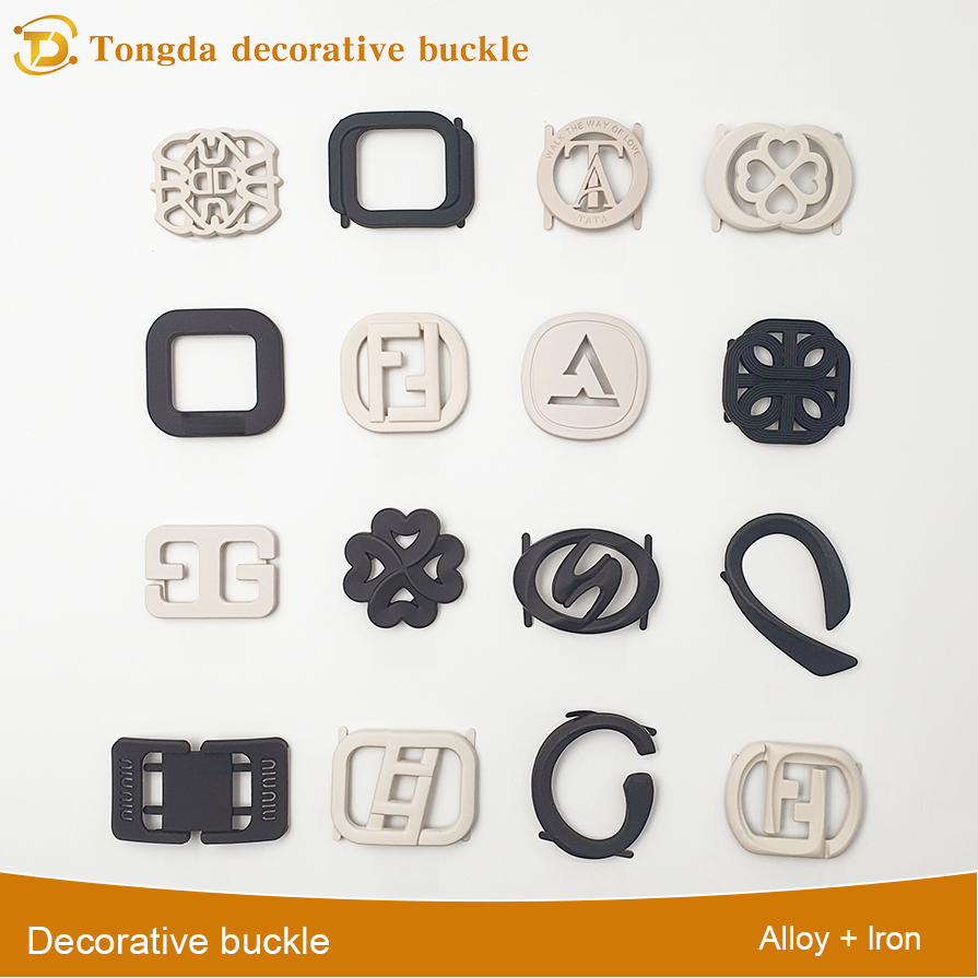 Minimalist Tasarımlı Çok Yönlü Ayakkabı Aksesuarı