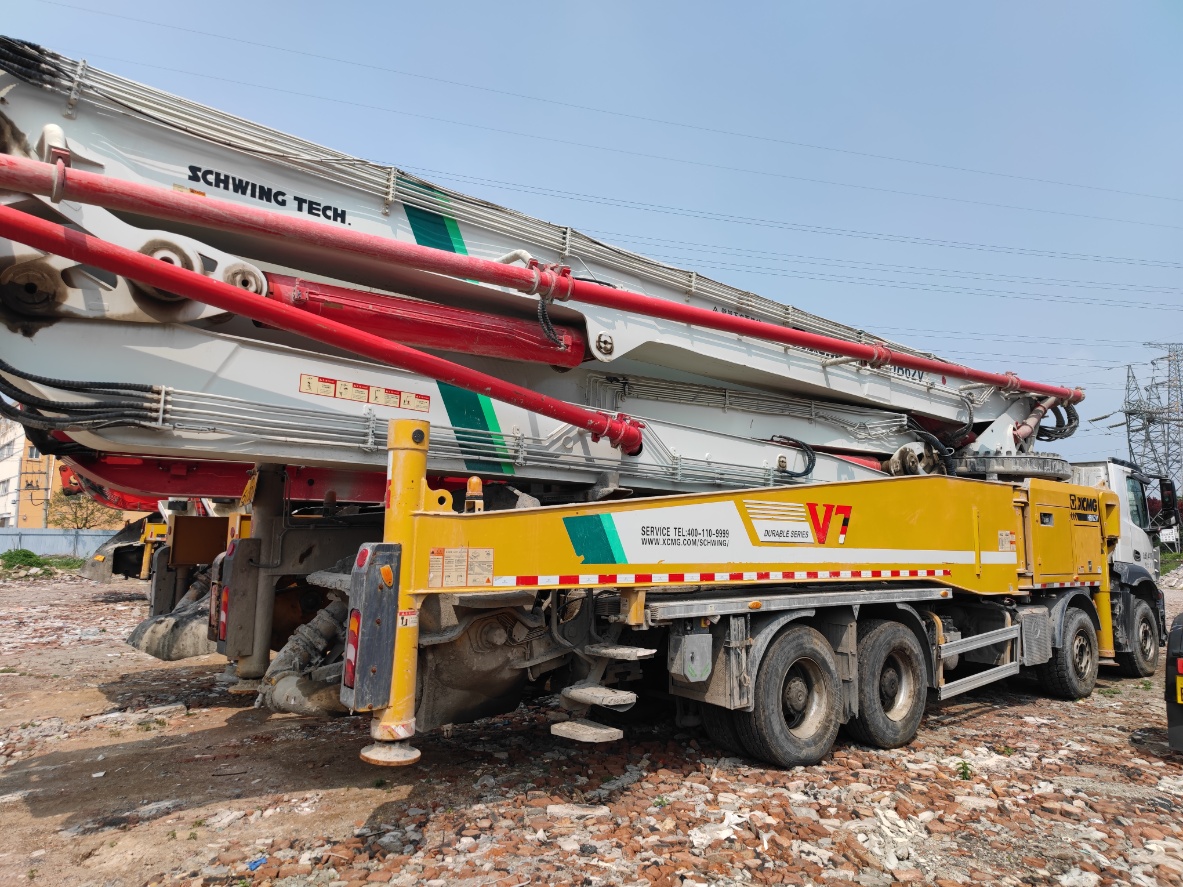 XCMG Mercedes-Benz 62-meter HB62V Concrete Pump Truck