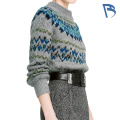 Atas Rajutan Kelabu Biru Bergaya untuk Pakaian Kasual