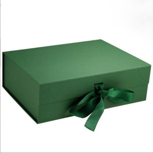Luxury Cardboard Wholesale Packaging Boxes for Clothes
