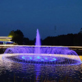 Schöner Innenhof Farbwechsel Poolbrunnen