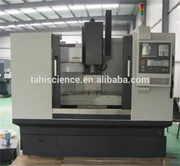 CNC Machine Center Vertical Universal Milling Machine for Metal Processing VMC7032