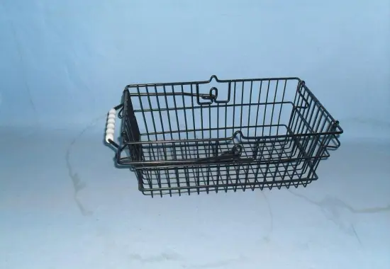 Wire mesh shopping basket