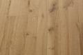 エンジニアリングされた木製フローリングライトナチュラルカラー材の床