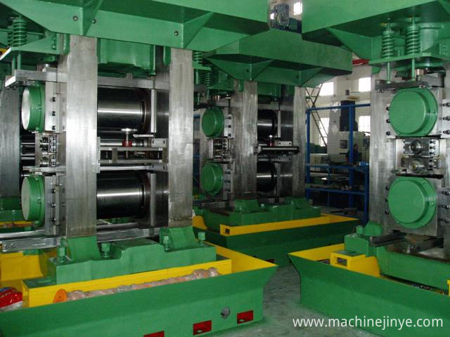 reversible cold rolling mill