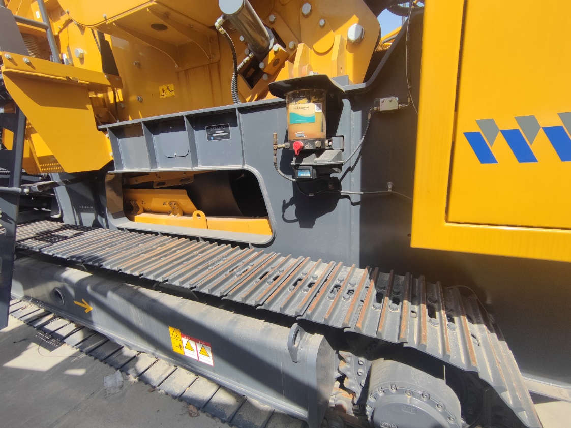 XCMG XPE0810 Mobile Crushing Screening Station