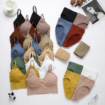 肌にやさしいパッド入りの腕立て伏せブラレットとパンティーがフィットネスに向けてセット-34サイズ