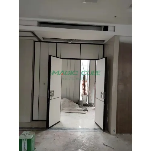 Acoustic partition wall movable panel