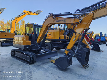 Escavatore cingolato da 0,4 m3 72 CV 58 KN