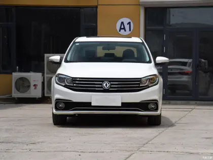 Dongfeng S50 5 SEATS SEDAN CAR