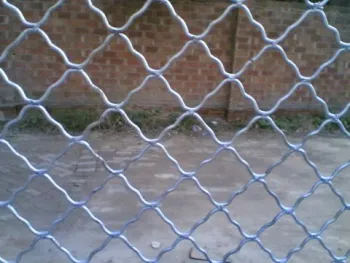 Galvanized guarding mesh