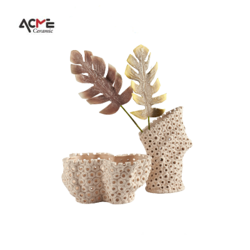 Handmade Nordic Style Decorative Pottery Vase: Minimalist Home Illustration Art