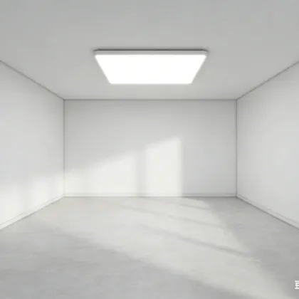 Ceiling light with smooth illumination