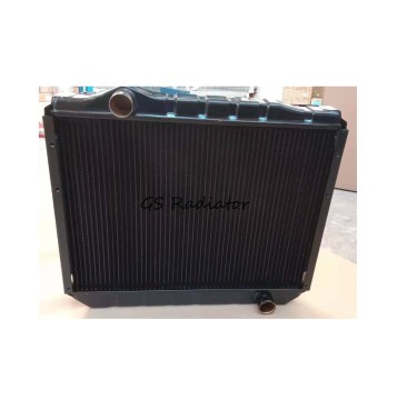 도매 범용 차량 부품 엔진 냉각 구리 라디에이터 OEM MC188045 Mitsubishi 버스 Rosa