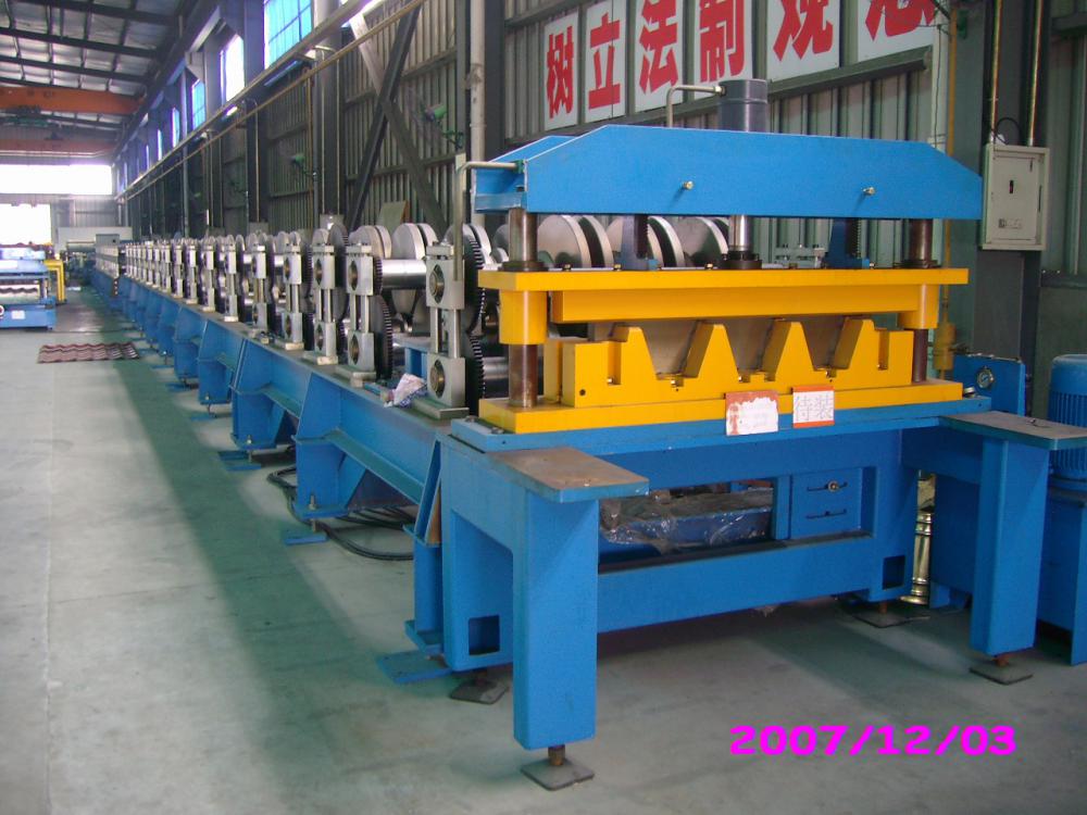 Hangzhou Yibo Floor Decking Plates Cold Roll Forming Machine