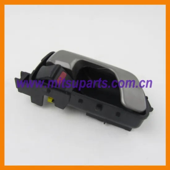 Front Door Inside Handle for Mitsubishi Pajero V63 V64 V65 V68 V73 V74 V75 V76 V77 V78 6G72 6G74 6G75 4M41 MR604135 MR604136