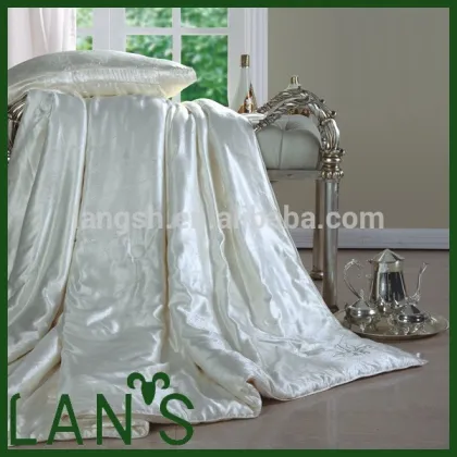 Imitated Silk Fabric Mulberry Silk Filling Silk Quilt