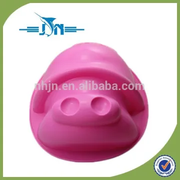 Plastic silicone molds for microwave cake