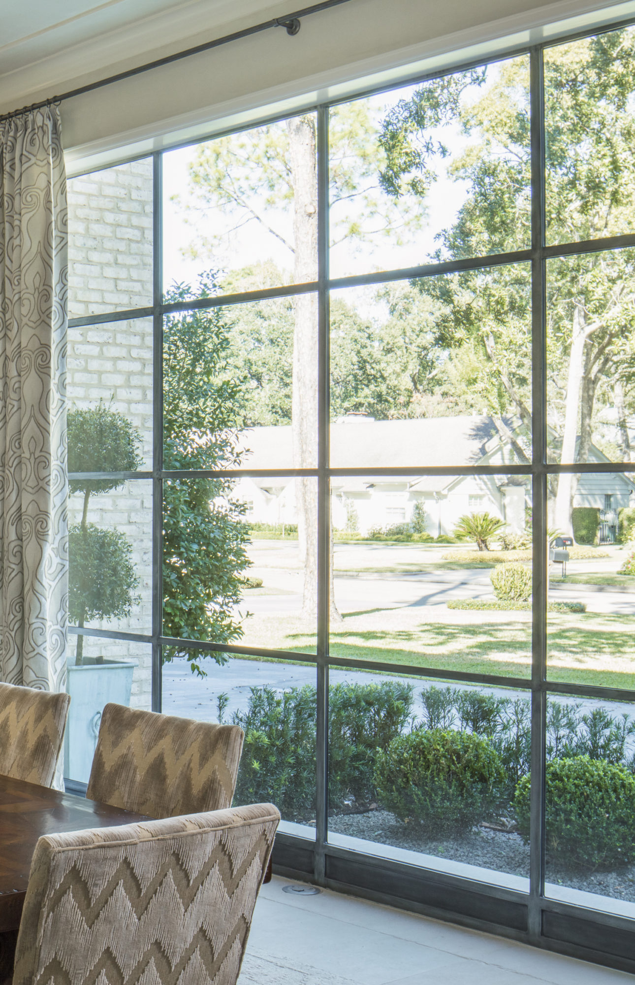 Aluminium Fixed Window with grill