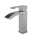 Çift Kulplu Lavabo Bataryası
