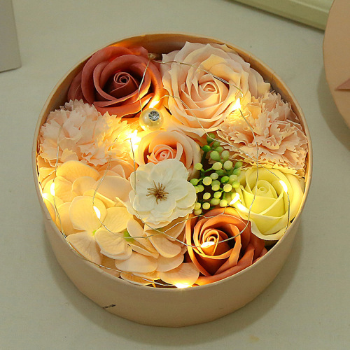 Różne rozmiary Aksamitne okrągłe pudełko na kwiaty z zakonserwowanymi różami